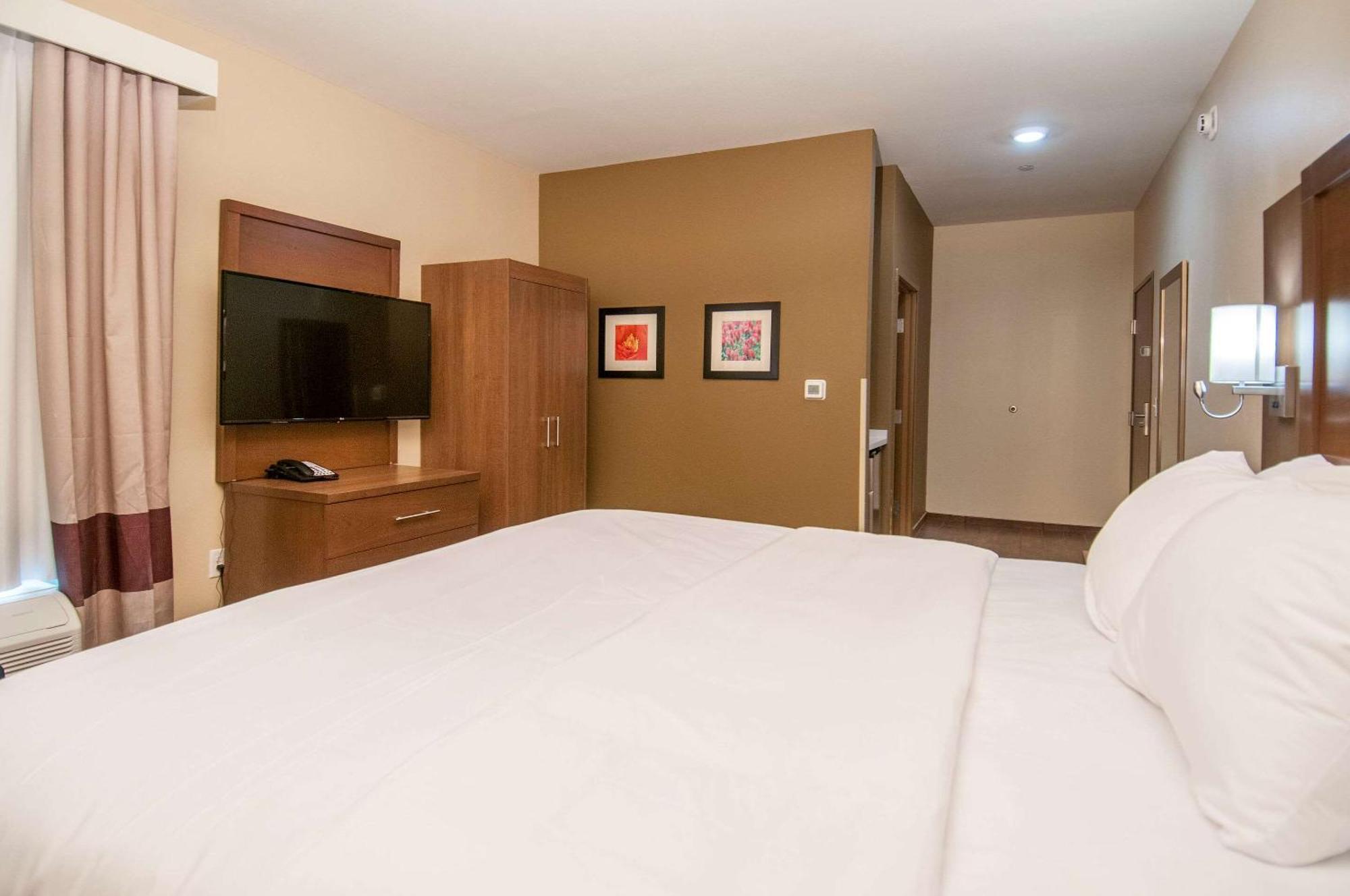 Comfort & Downtown Near Hotel
