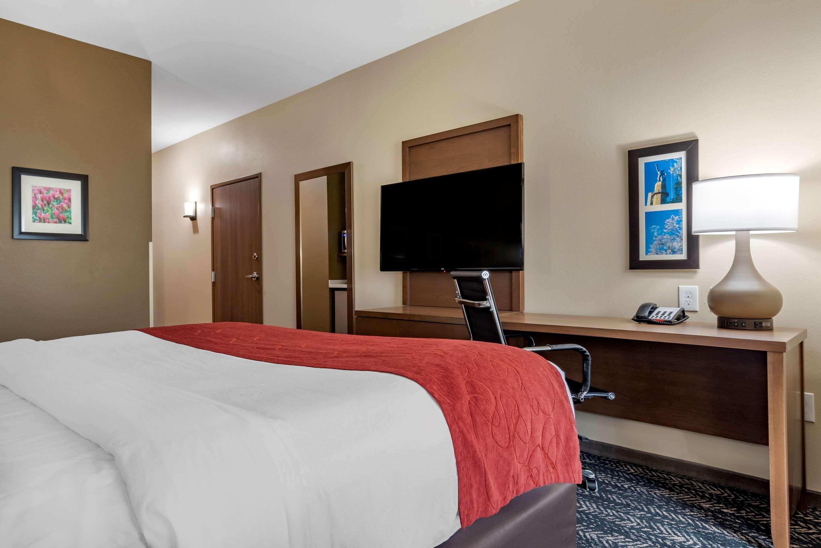 Comfort & Downtown Near Hotel